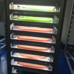誘導專用軟管式光生物反應器